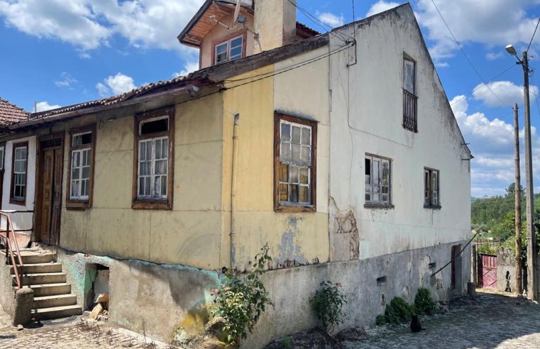 Casa devoluta vai ser recuperada para alojamento urgente e temporário