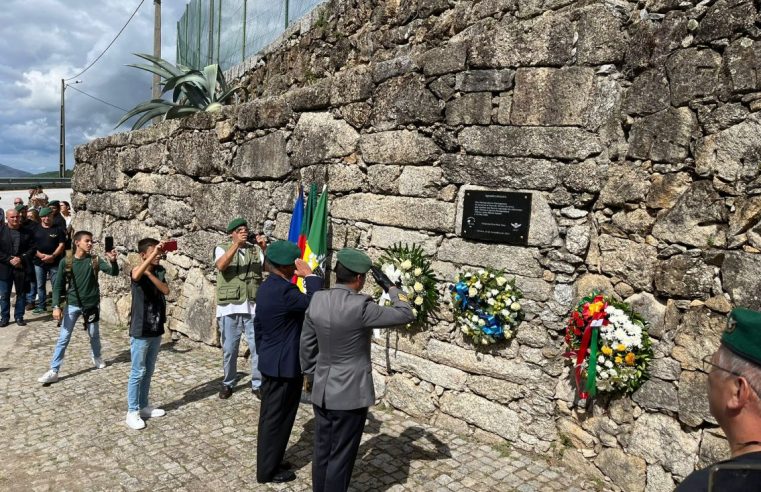 Paraquedistas da Estrela honram militar falecido e prestam homenagem à povoação de Alvoco da Serra