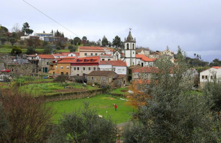 Jorge Mendes apresenta “Monografia Histórica de Santa Ovaia”