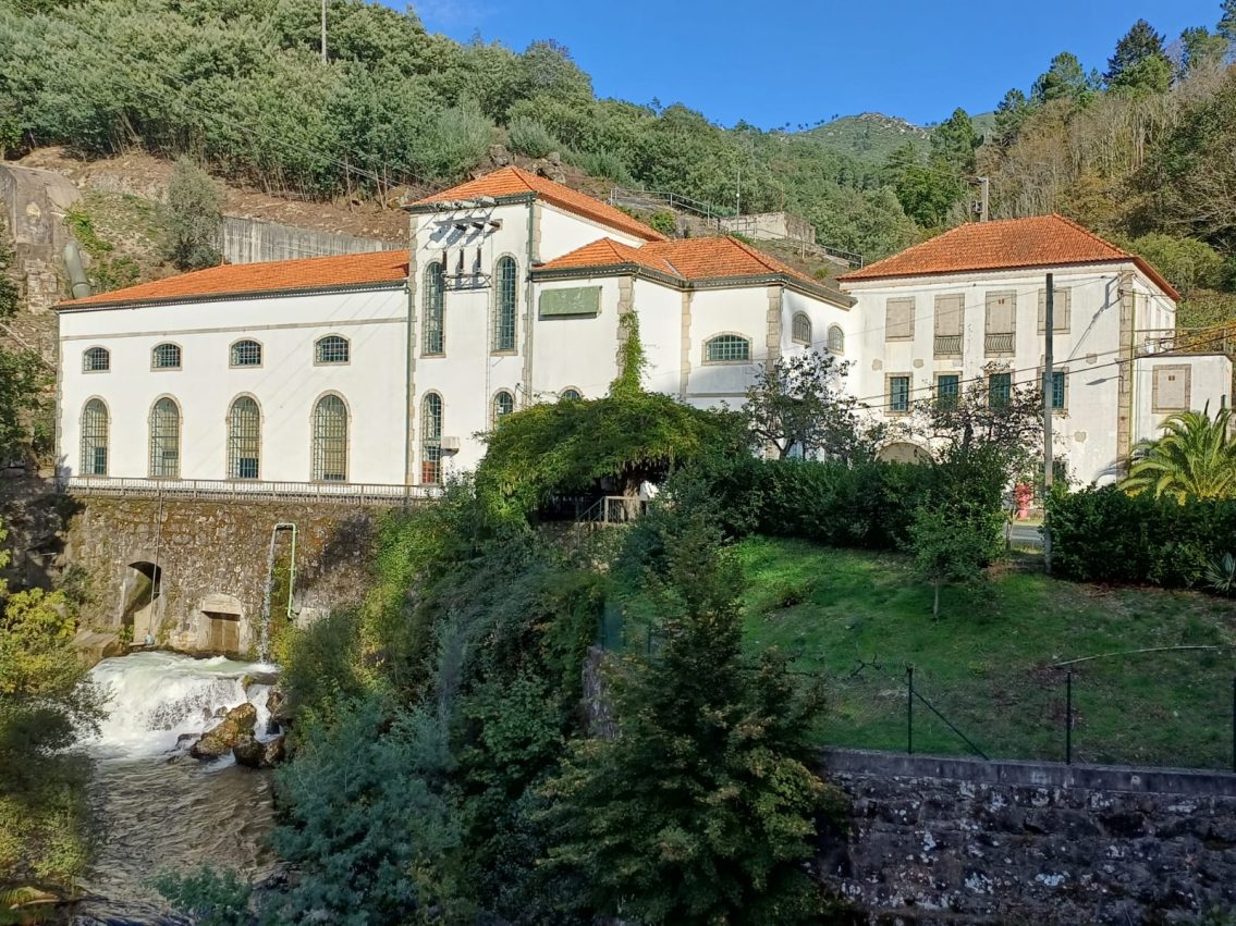 Central de Ponte Jugais produz energia há 100 anos na Serra da Estrela