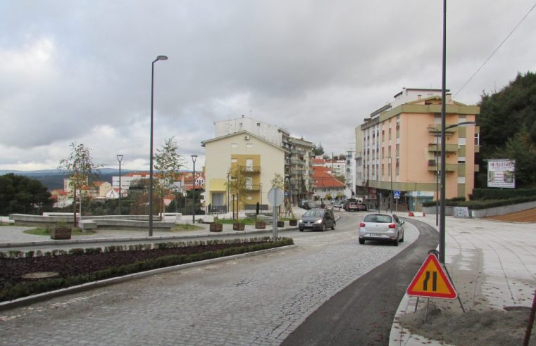 Avenida 1º de Maio volta a abrir ao trânsito