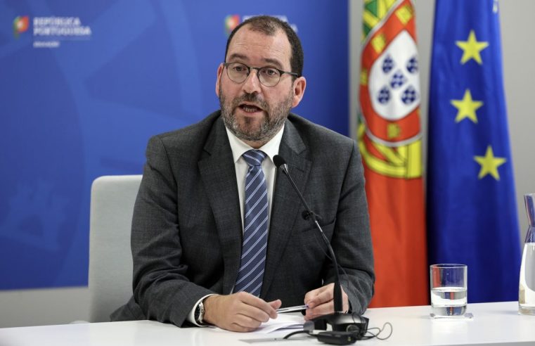 Ministro considera ser de “mau gosto” relacionar condições da escola com morte de aluna em Seia