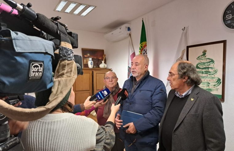 Bombeiros vão cobrar 50 a 150 euros pela retenção das macas nos hospitais