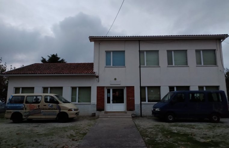 Cedência de Escola de Santa Marinha não gera consenso