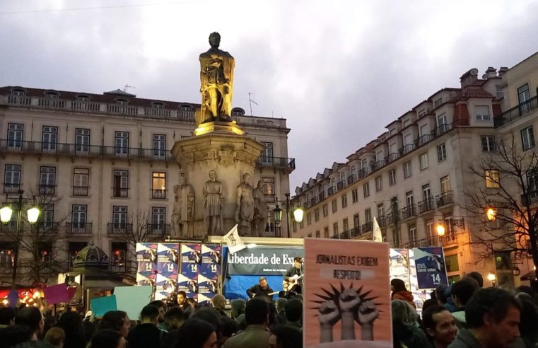 Greve geral dos jornalistas parou 64 redações e exigiu melhores salários e condições