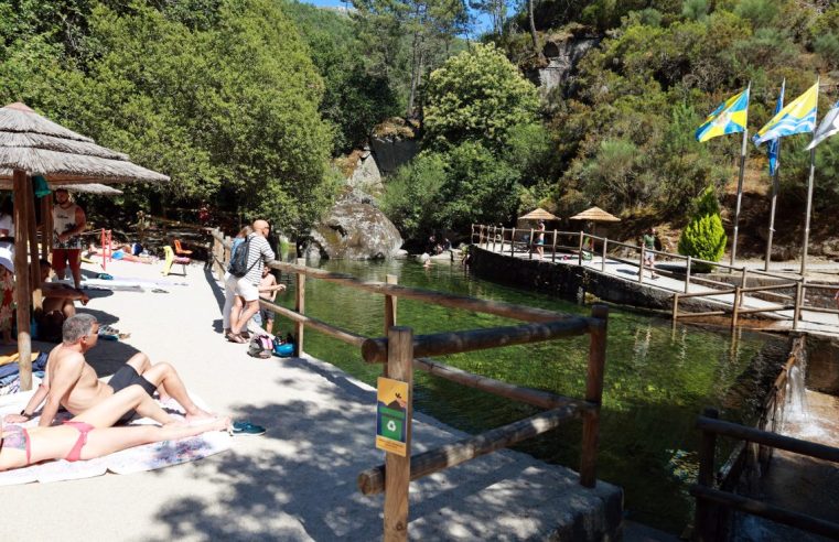Bandeiras Azul, Ouro e Acessível atestam qualidade das praias fluviais do concelho de Seia