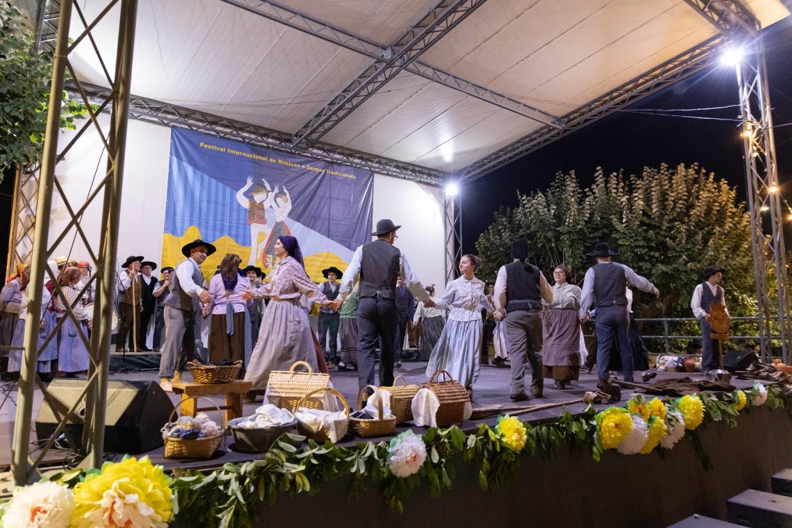 Paranhos da Beira em festa com os 40 anos do Festival do Rancho Folclórico