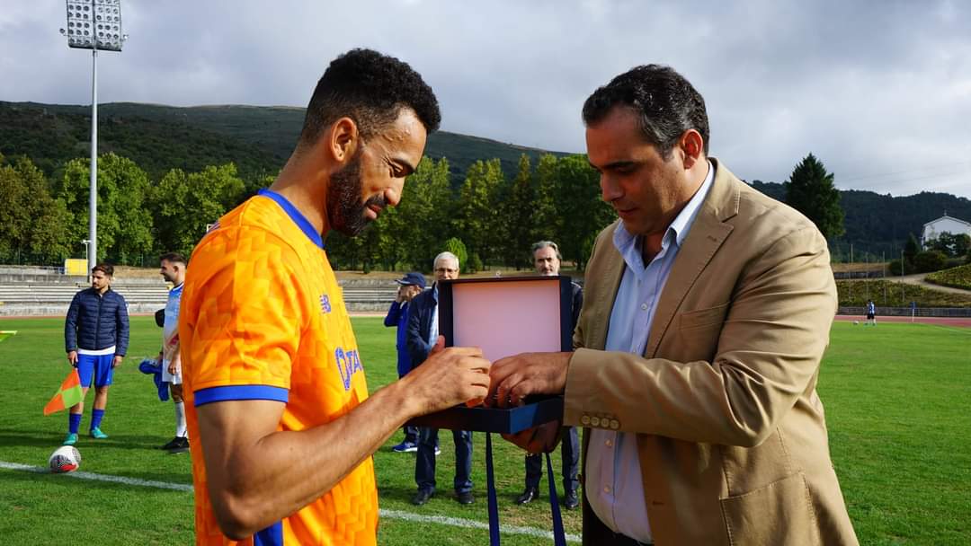 Bosingwa homenageado pela Câmara de Seia