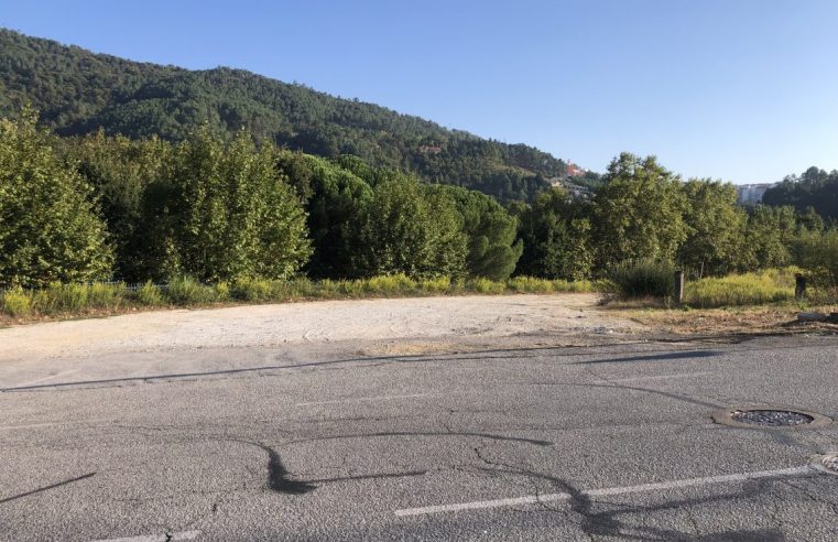 Obras na Secundária de Seia obriga a criar novo acesso às salas de aula