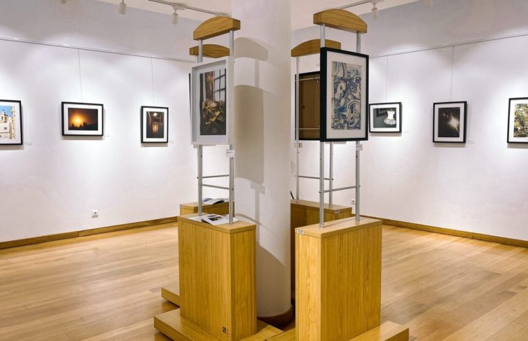 Rita Saraiva apresenta Ensaio Fotográfico no Posto de Turismo de Seia