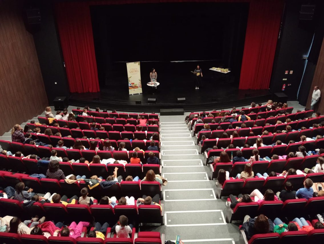 Casa da Cultura César Oliveira regista grande afluência de público
