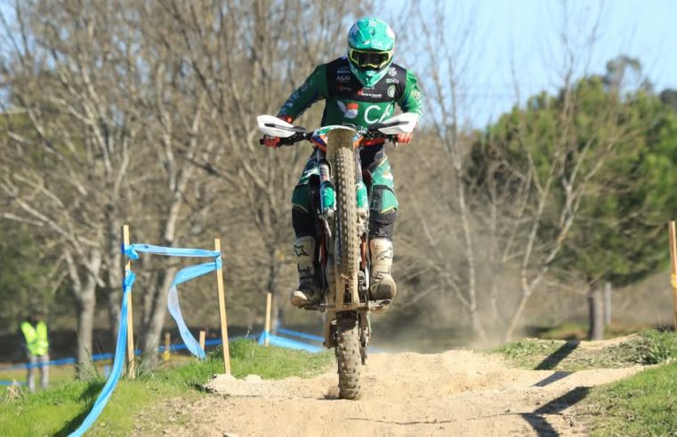 Campeonato de Enduro: Mário Patrão vence classe de motos elétricas
