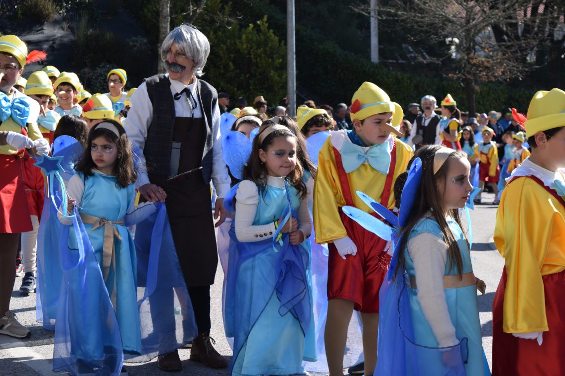 Desfile de Carnaval das Escolas de Oliveira do Hospital envolve 1700 figurantes