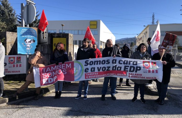 Trabalhadores ao serviço da EDP protestam em Seia