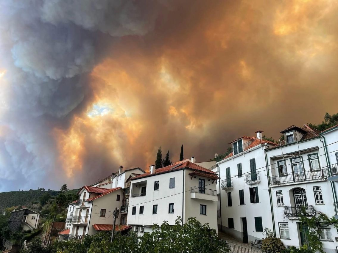 Aldeias das freguesias de Arganil, Seia e Oliveira do Hospital na linha de fogo