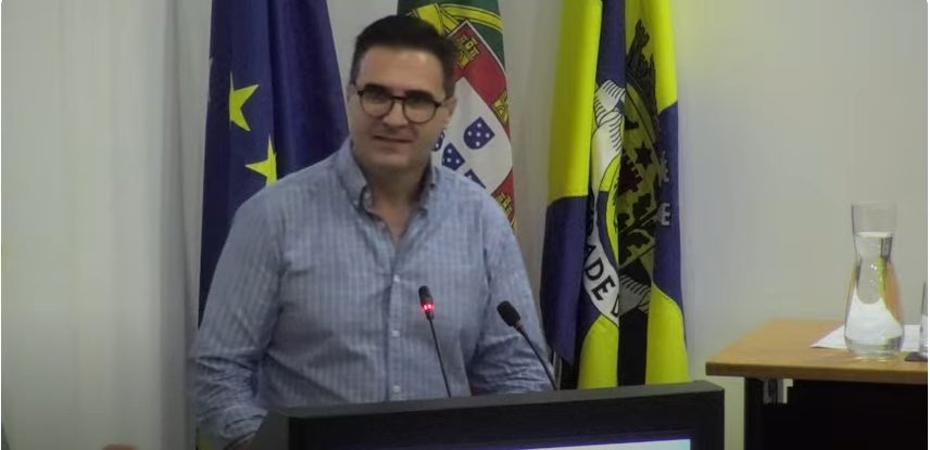 Presidente da Freguesia de Vila Cova critica estratégia de combate aos incêndios