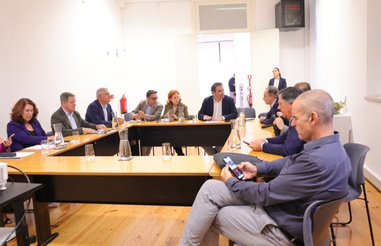 Ministra do Ambiente reuniu em Seia com autarcas da Estrela para discutir novo modelo de gestão do Parque Natural