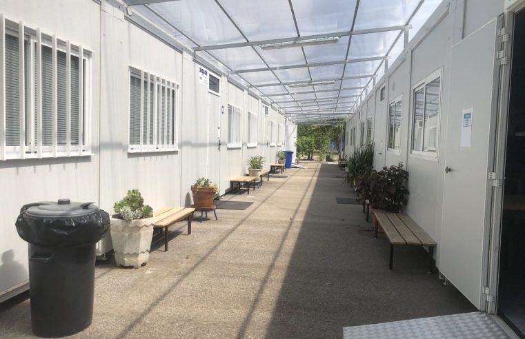 Secretaria da Escola Secundária de Seia sem condições dignas de trabalho e atendimento