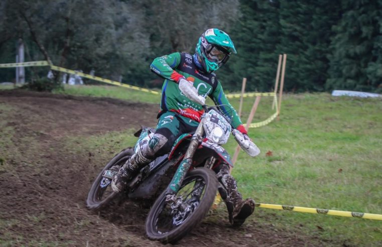 Mário Patrão vence em Viana prova de motos elétricas e fica a um passo do título nacional