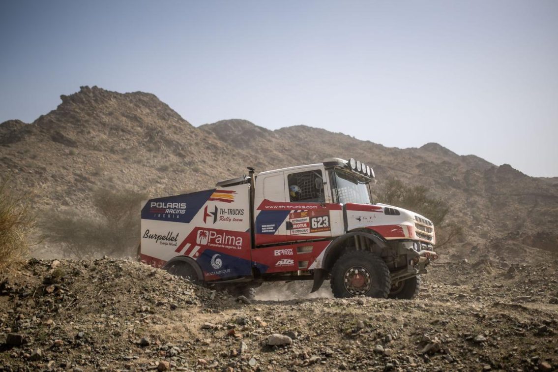Paulo Oliveira conclui Rally Dakar no 22º lugar entre os camiões