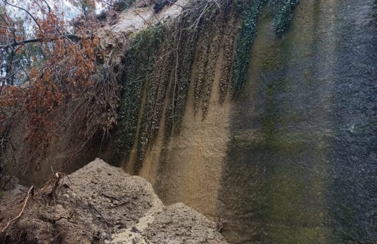 Derrocadas nas traseiras de prédios da Avenida 1º de Maio preocupam moradores em Seia