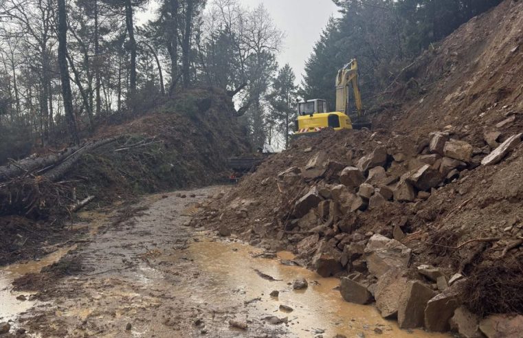 Deslizamento de terras obriga ao encerramento de troço da EN 232 em Manteigas