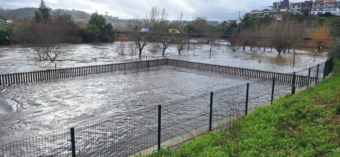 Arganil alerta para risco de cheias no rio Alva devido à depressão Leonardo