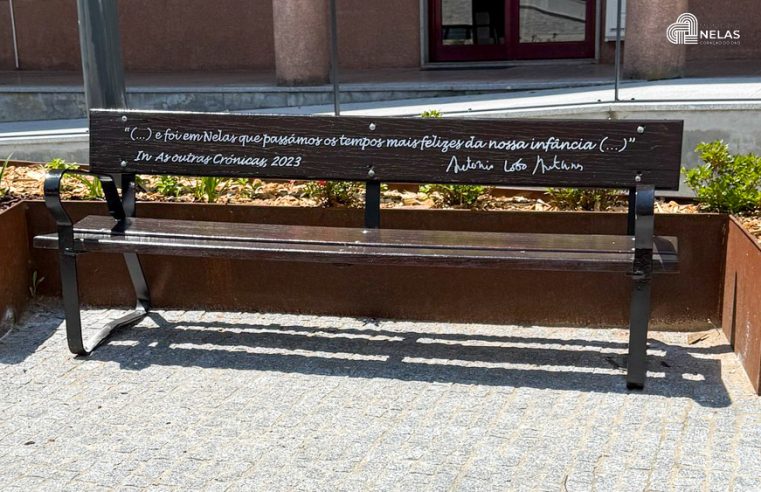 Nelas homenageia António Lobo Antunes com bancos literários na Avenida João XXIII