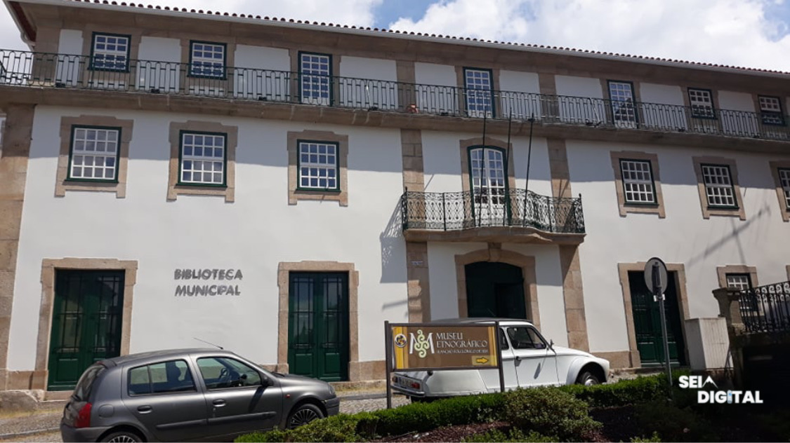 Seia recorda livros proibidos em sessão especial do Clube de Leitura