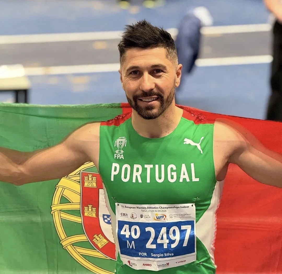 Sérgio Silva sobe ao pódio nos Europeus de Masters e bate recorde nacional