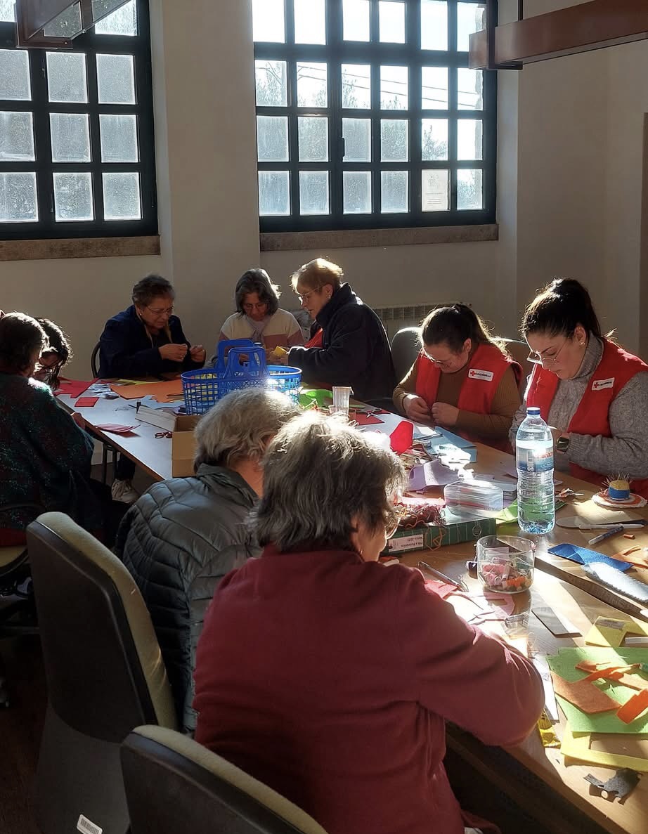 Cruz Vermelha de Seia promove “Kit Companhia” para combater o isolamento social dos idosos