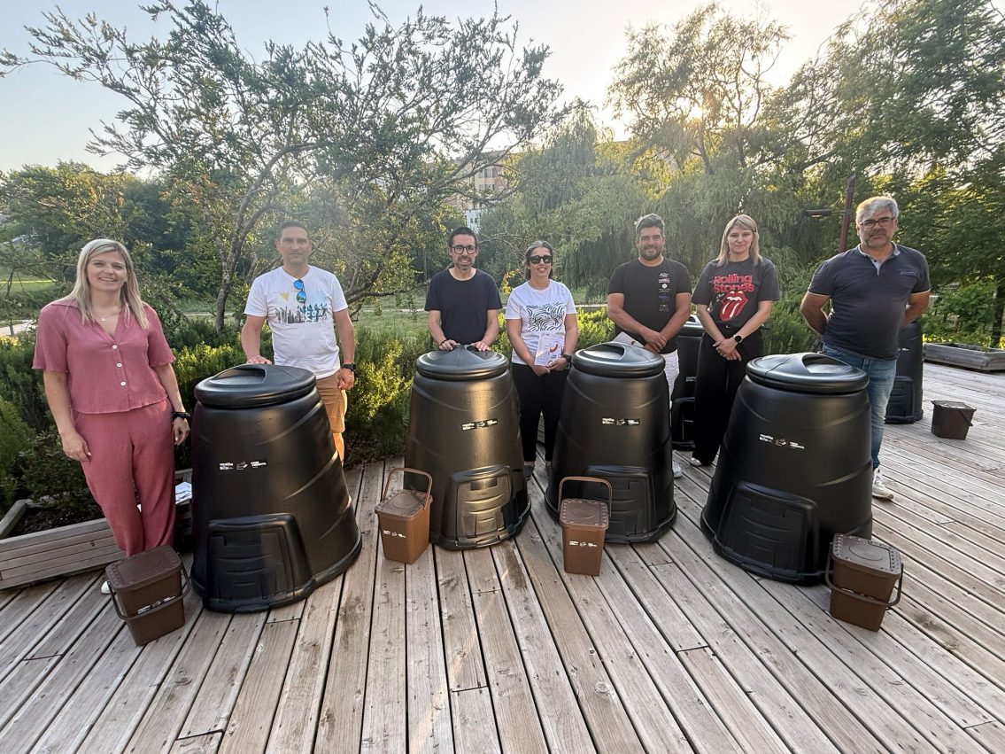 Oliveira do Hospital entrega mais 47 compostores e reforça aposta na compostagem doméstica