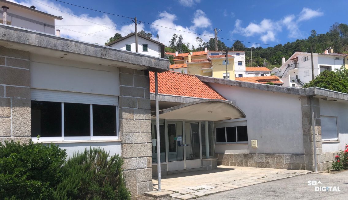 População de Loriga promove vigília em defesa do Polo de Saúde