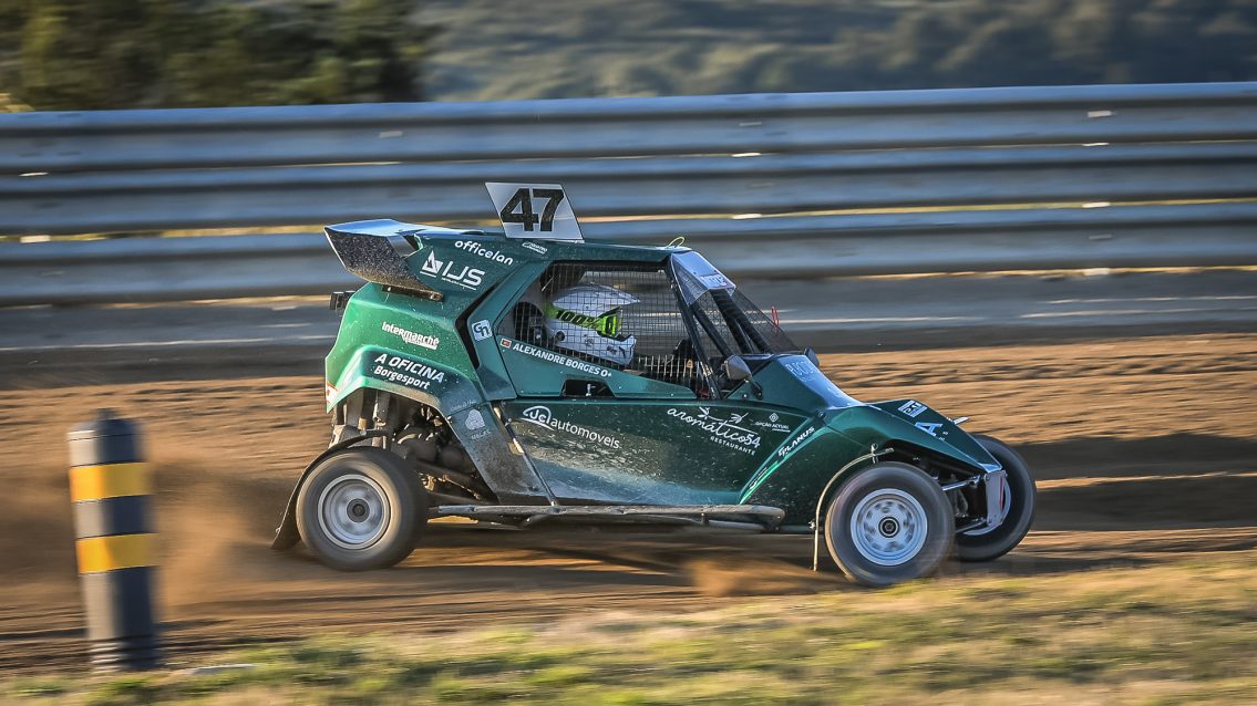 Alexandre Borges prepara-se para atacar o pódio mundial no RallyX Global Final em Montalegre